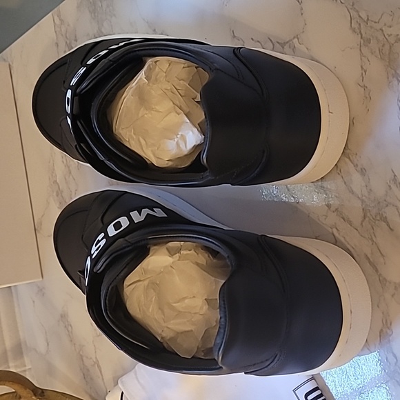 MOSCHINO LOGO BAND LEATHER SNEAKERS SZ EU 40 - Picture 16 of 17